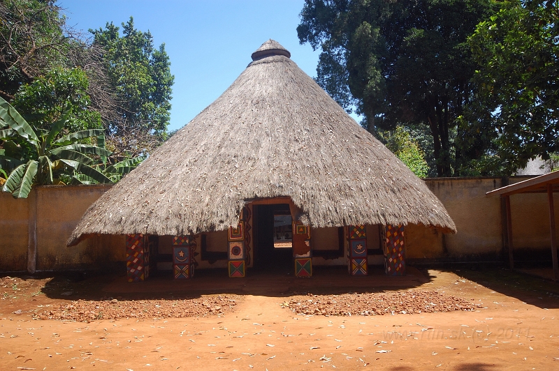 DSC_0320.JPG - Idol village, east Cameroon