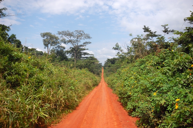 DSC_9052.JPG - Road to Somalomo