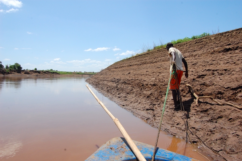 DSC_3043.JPG - crossing Omo river