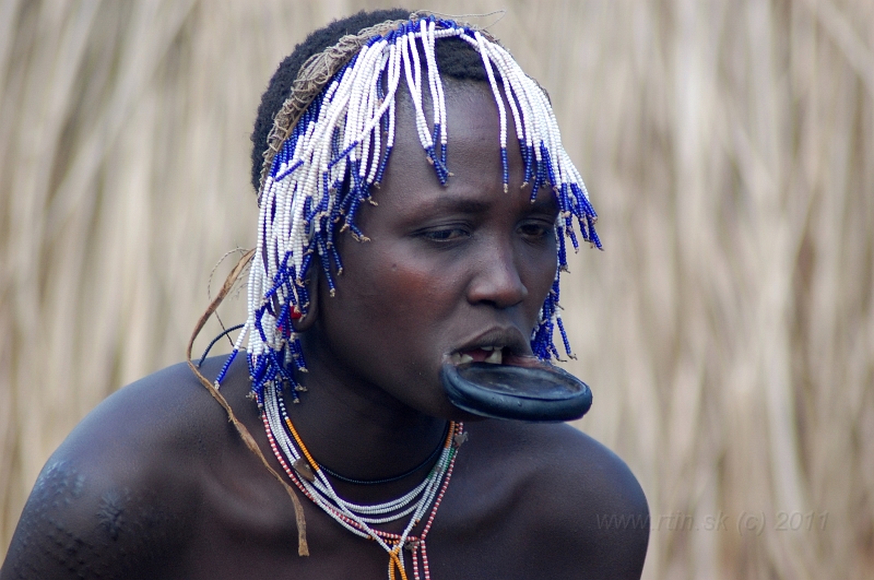 DSC_3060.JPG - Surma woman