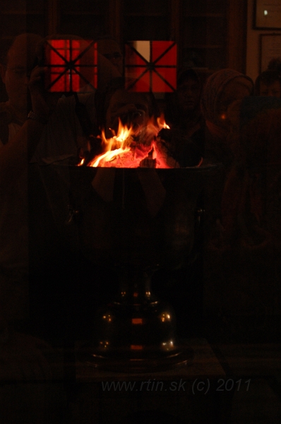 DSC_3054.JPG - Zoroastrian Fire