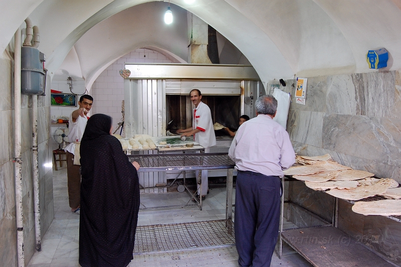 DSC_3152.JPG - Esfahan, bakery