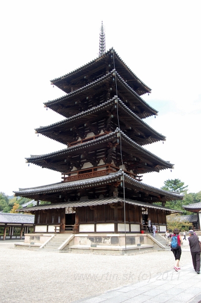 DSC_4138.JPG - Pagoda, Horyuji, Nara prefecture
