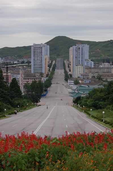DSC_4133.JPG - Kaesong, highway or a military runway ?