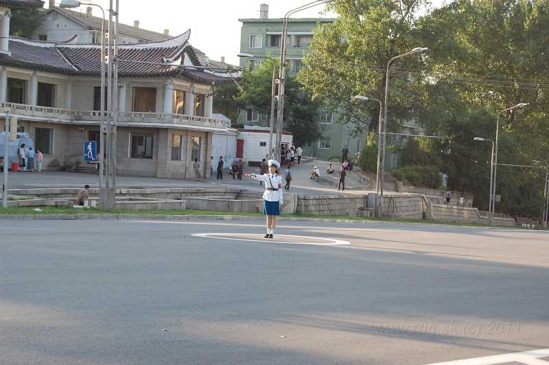 DSC_4537.JPG - Pyongyang, no traffic