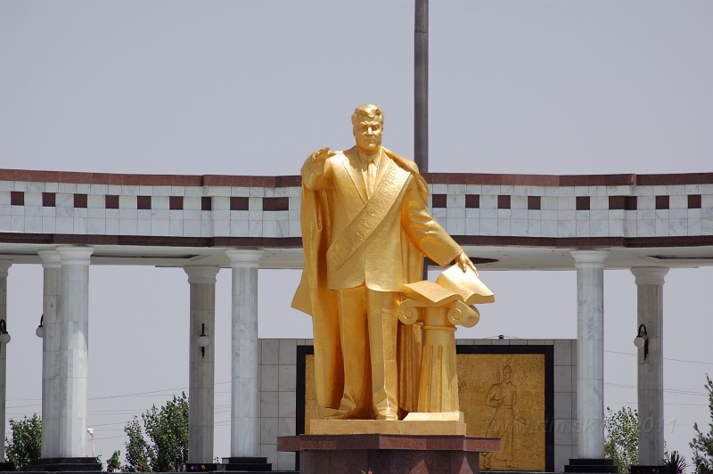 DSC_2556.JPG - Gold, gold...