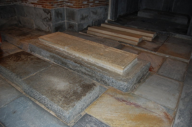 DSC_1749.JPG - Timur's grave
