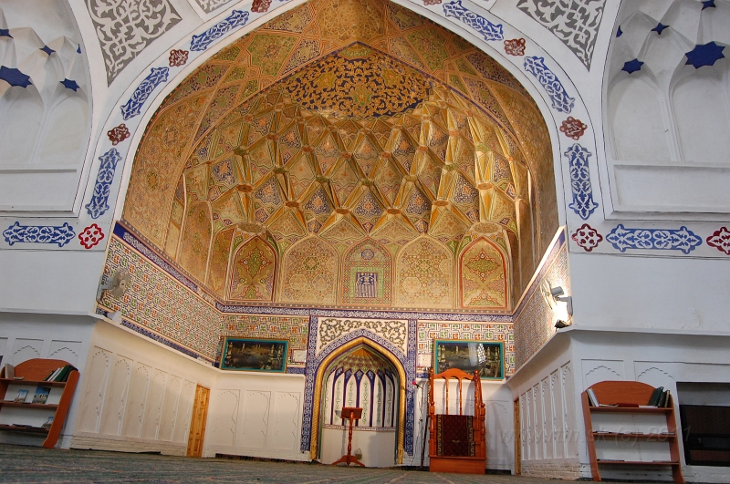DSC_2157.JPG - inside Bolo-Khaouz Mosque